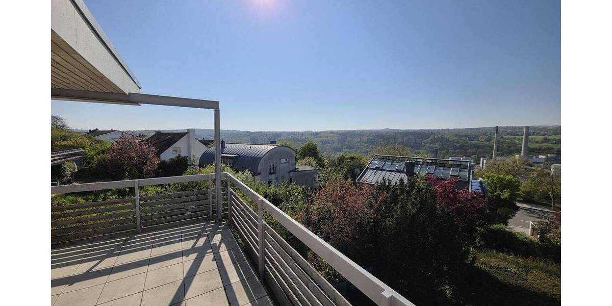 Bungalow Pforzheim Nordstadt - 6 Zimmer, 171 m&sup2;, 2.200&euro; | Angebot:26277512