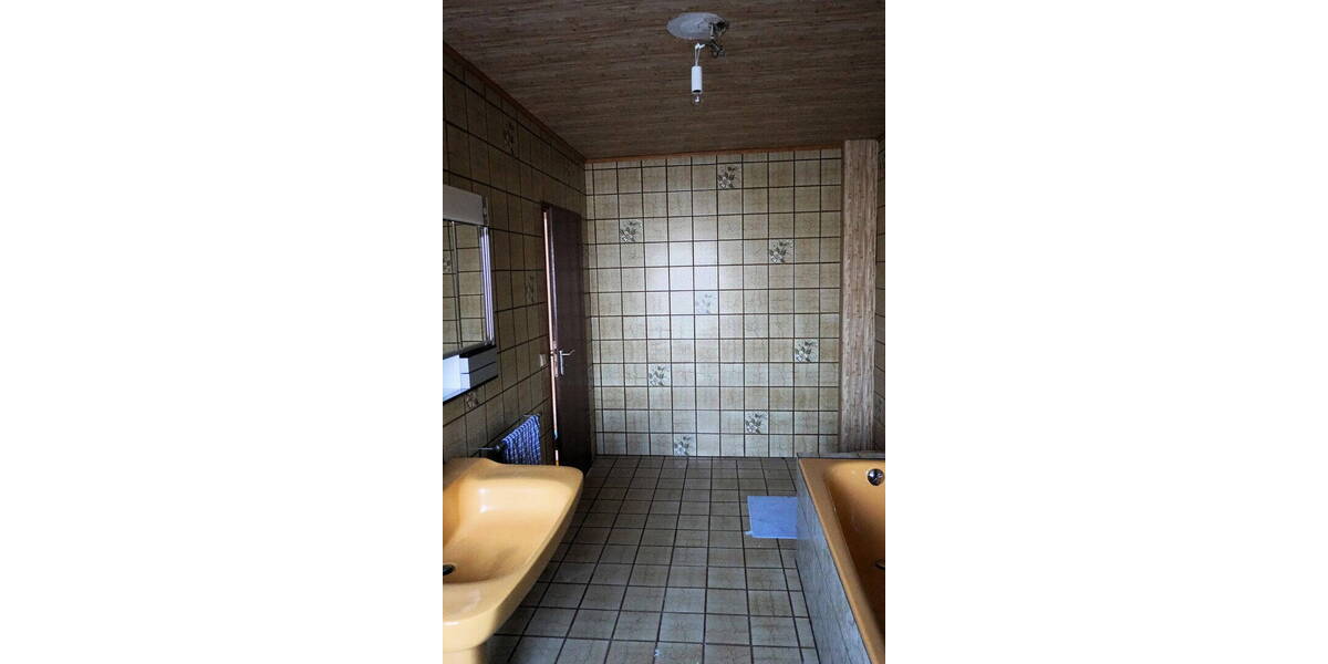 Doppelhaushälfte Bruchsal - 7 Zimmer, 162 m&sup2;, 425.000&euro; | Angebot:26534949
