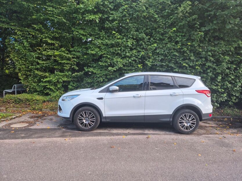 Ford Kuga 208.000 km 7.000 € Güglingen 74363