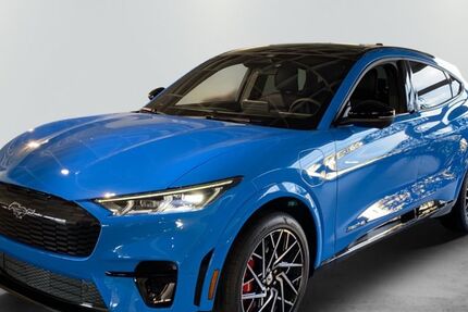 Ford Mustang Mach-E 4.800 km 47.490 € Rutesheim 71277