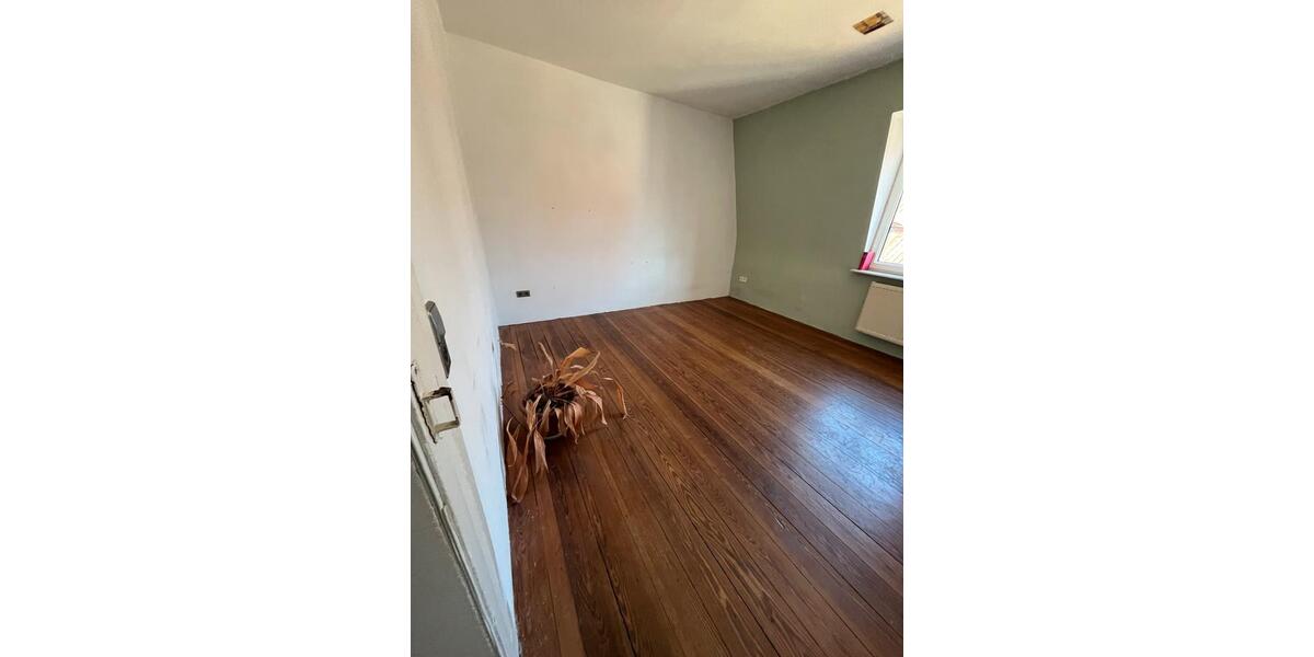 Etagenwohnung Karlsruhe Hagsfeld - 5 Zimmer, 130 m&sup2;, 550&euro; | Angebot:26439160