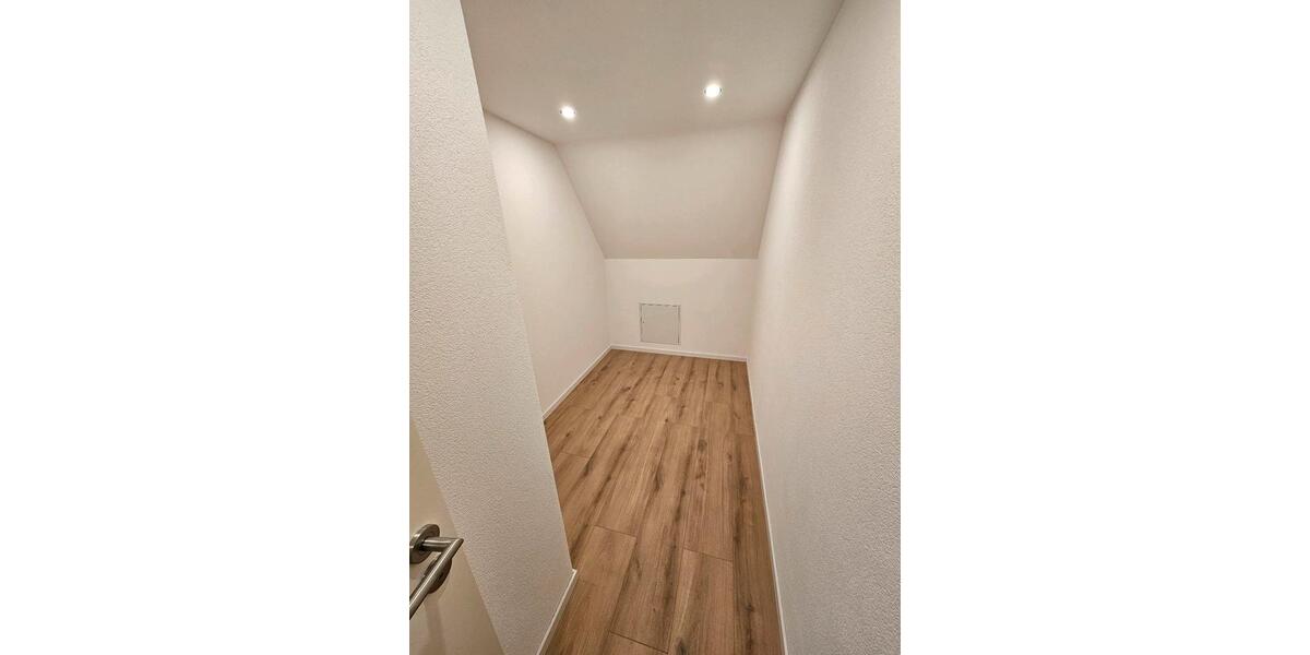 Maisonettenwohnung Pforzheim Eutingen - 5 Zimmer, 144 m&sup2;, 1.380&euro; | Angebot:26167406