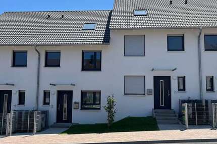 Haus Eisingen - 4 Zimmer, 120 m&sup2;, 1.800&euro; | Angebot:25655958
