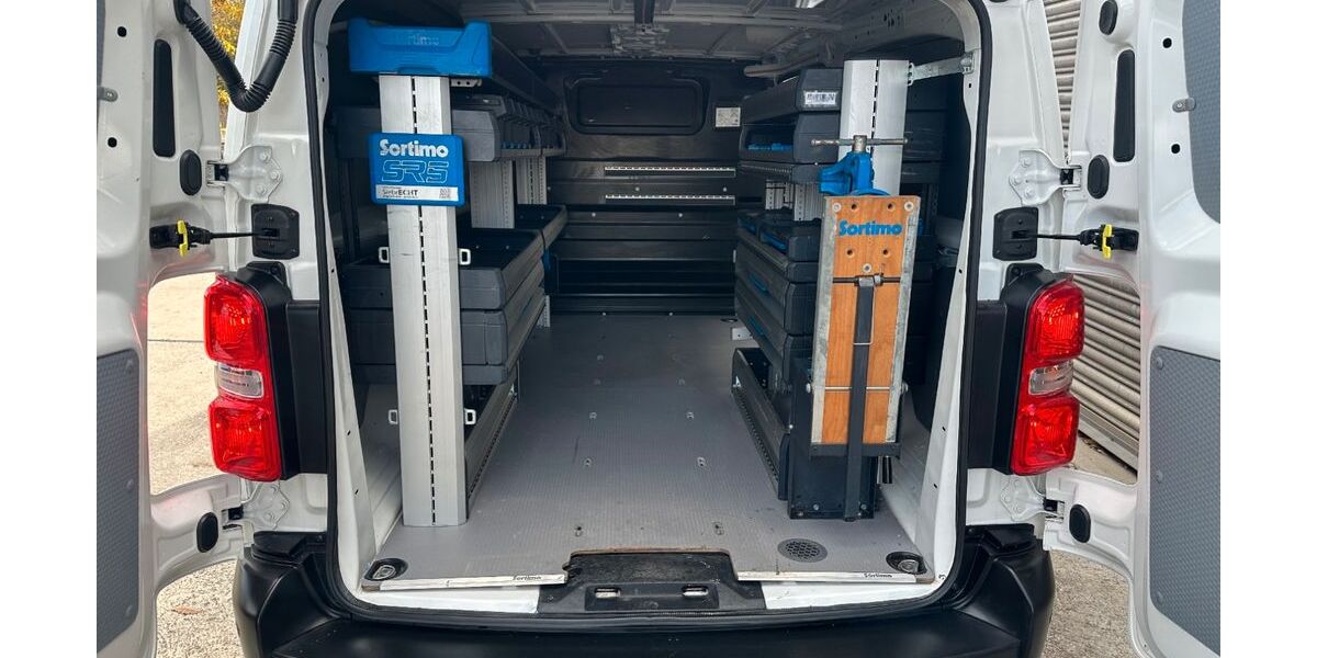 Opel Vivaro 93.172 km 17.200 € Sindelfingen 71065