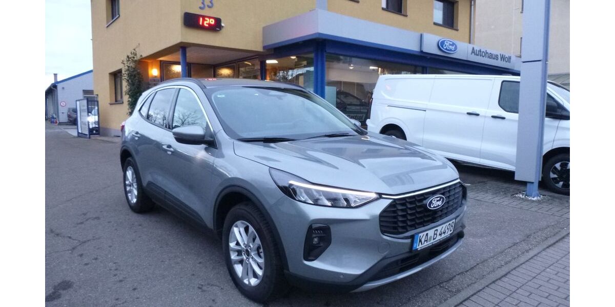 Ford Kuga 3.500 km 38.290 &euro; Weingarten 76356