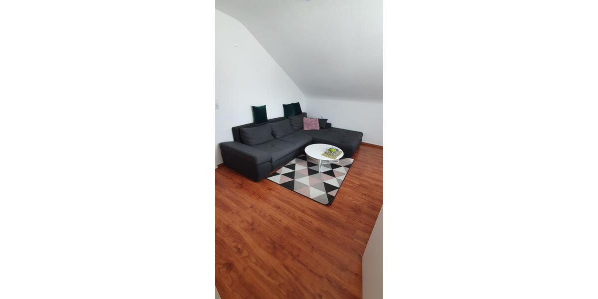 Dachgeschoßwohnung Oberderdingen - 3 Zimmer, 63 m&sup2;, 176.000&euro; | Angebot:24561147