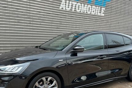 Ford Focus 42.141 km 21.300 € Sindelfingen 71065