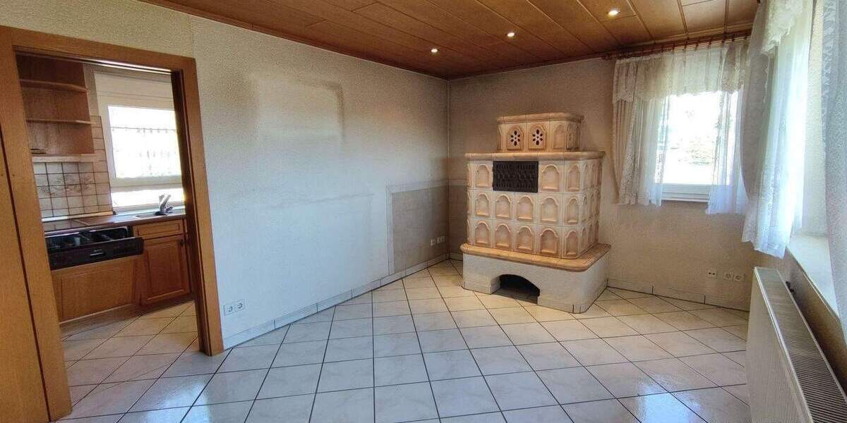 Mehrfamilienhaus, Wohnhaus Karlsruhe Grünwettersbach - 7 Zimmer, 200 m&sup2;, 430.000&euro; | Angebot:25798908