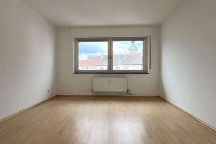 Wohnung Bruchsal - 3 Zimmer, 83 m&sup2;, 700&euro; | Angebot:26839986