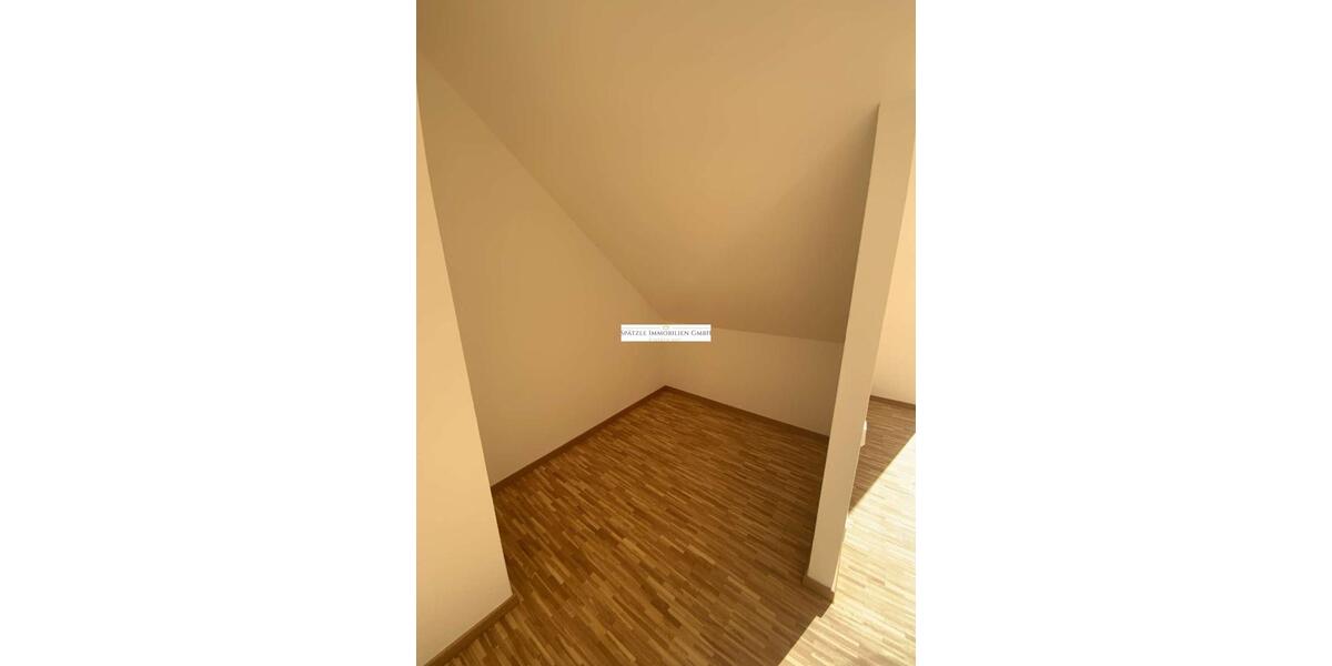 Einfamilienhaus Maulbronn - 4 Zimmer, 117 m&sup2;, 1.750&euro; | Angebot:26253583