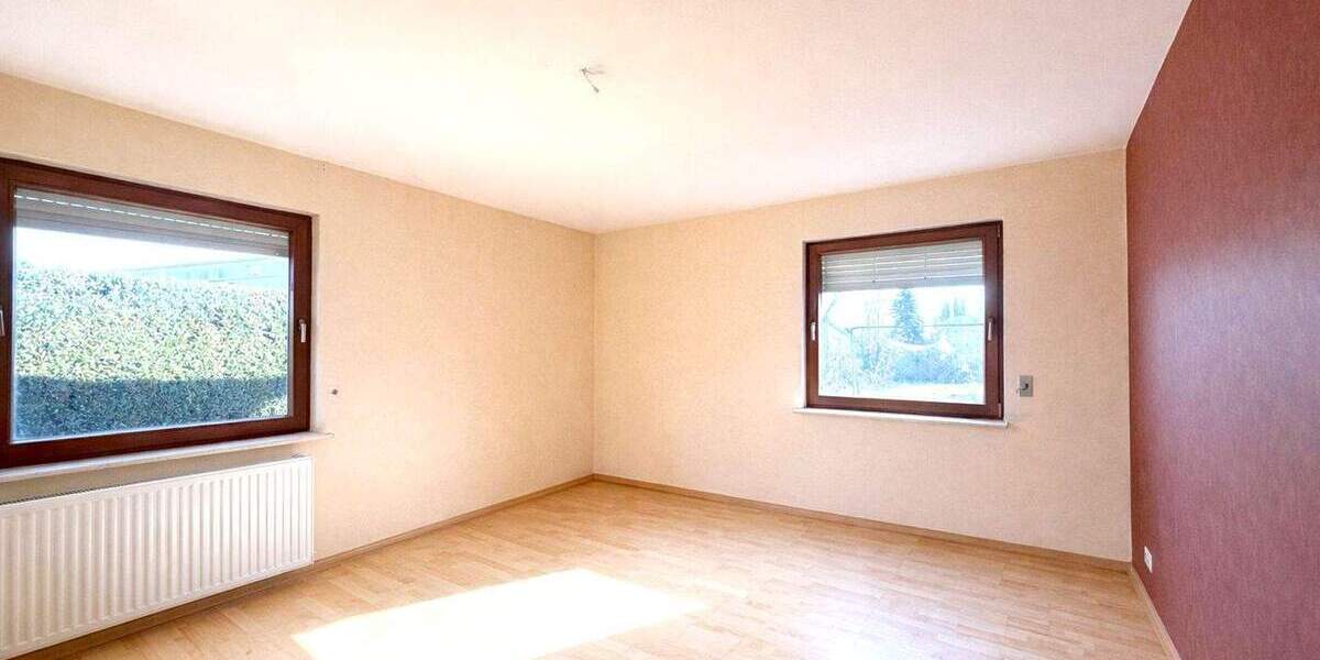 Mehrfamilienhaus, Wohnhaus Sindelfingen Maichingen - 6 Zimmer, 166 m&sup2;, 645.000&euro; | Angebot:25909364