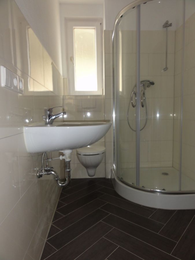 Helle 3-Zimmer-Altbau-Wohnung in zentrumsnaher Aussichtslage (Mietdauer: min. 4 Jahre) 3 zimmer