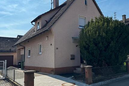 Haus Oberderdingen - 5 Zimmer, 141 m&sup2;, 1.410&euro; | Angebot:26348521
