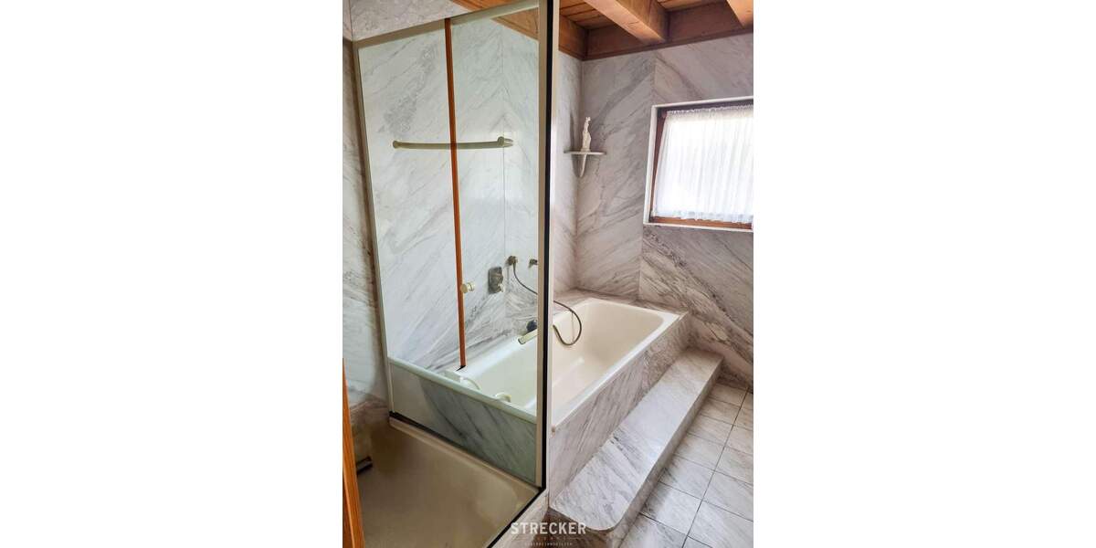 Einfamilienhaus Weingarten (Baden) - 1 Zimmer, 350 m&sup2;, 799.000&euro; | Angebot:25703365