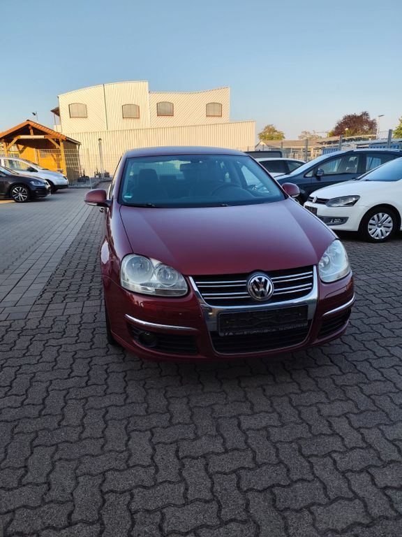 VW Jetta 186.000 km 2.300 € Karlsruhe 76185