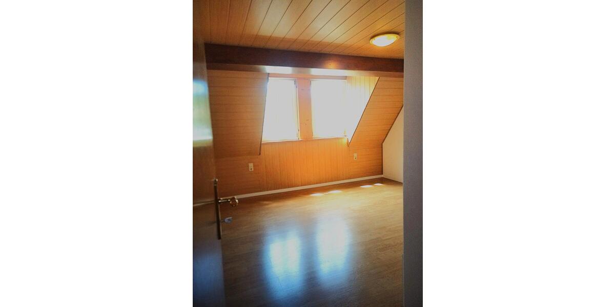 Maisonettenwohnung Weil der Stadt - 3 Zimmer, 95 m&sup2;, 950&euro; | Angebot:26407621