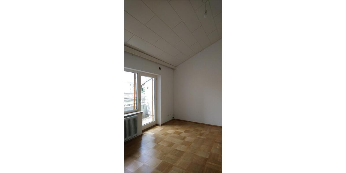 Dachgeschoßwohnung Pforzheim Weststadt - 2 Zimmer, 48 m&sup2;, 750&euro; | Angebot:25105271