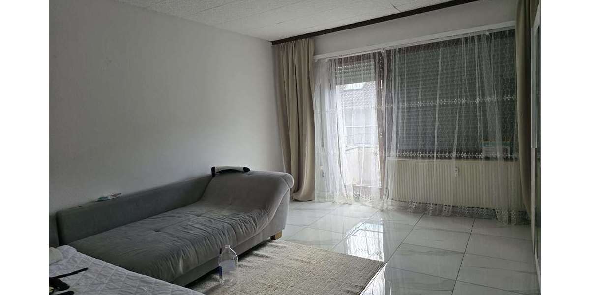 Etagenwohnung Pforzheim Weststadt - 2 Zimmer, 68 m&sup2;, 650&euro; | Angebot:26939345