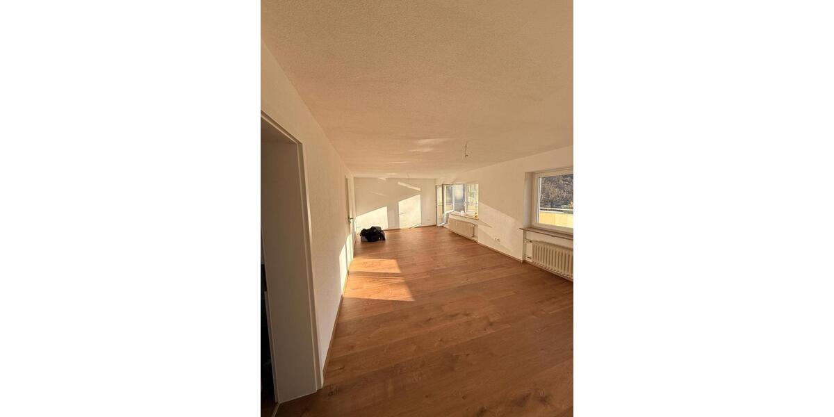 Frisch renovierte 3 Zimmerwohnung 3 zimmer