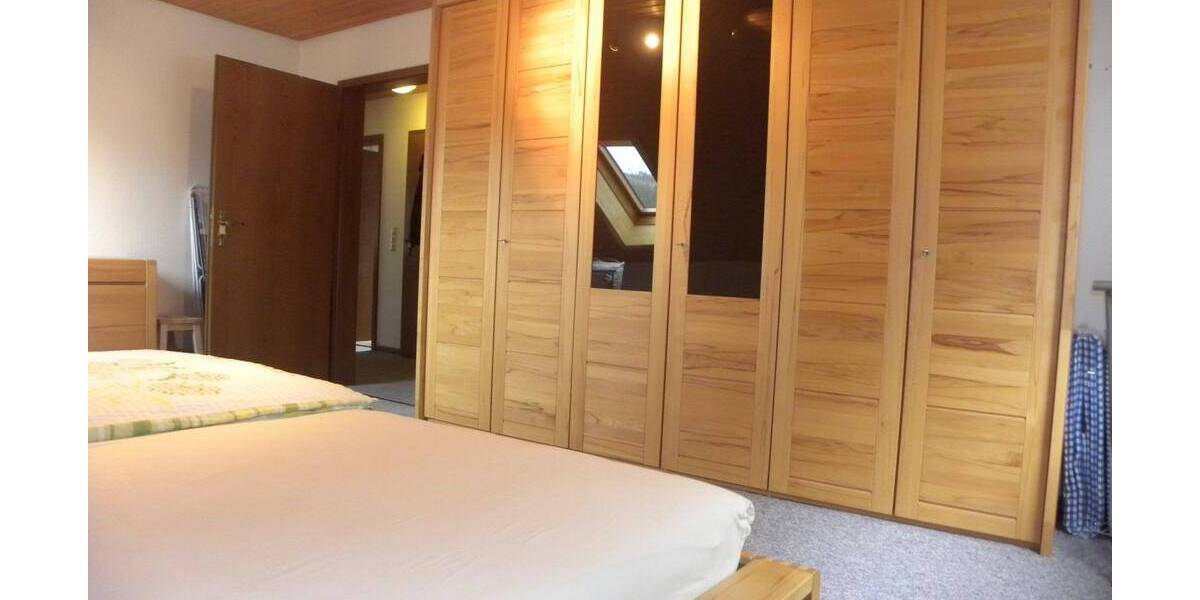 Mehrfamilienhaus, Wohnhaus Bad Liebenzell - 9 Zimmer, 198 m&sup2;, 540.000&euro; | Angebot:26141888