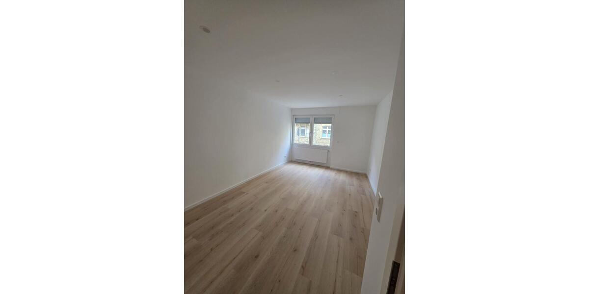 Erdgeschoßwohnung Karlsruhe Südstadt - 3 Zimmer, 94 m&sup2;, 1.550&euro; | Angebot:26322267