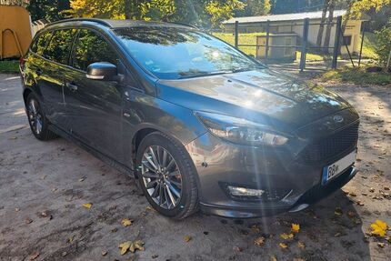 Ford Focus 143.000 km 8.250 € Sindelfingen 71069