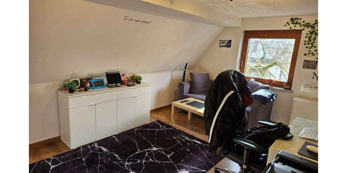 Mehrfamilienhaus mit zwei Wohnungen und Laden 6 zimmer