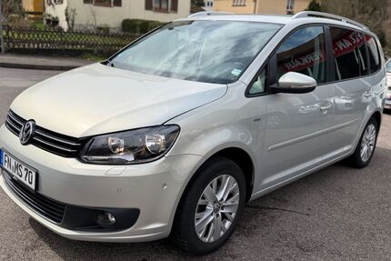 VW Touran 187.000 km 8.499 &euro; Calw 75365