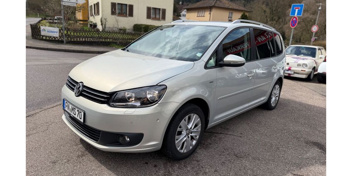 VW Touran 187.000 km 8.499 &euro; Calw 75365