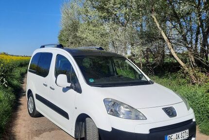 Peugeot Partner Tepee 150.000 km 6.900 &euro; Kieselbronn 75249