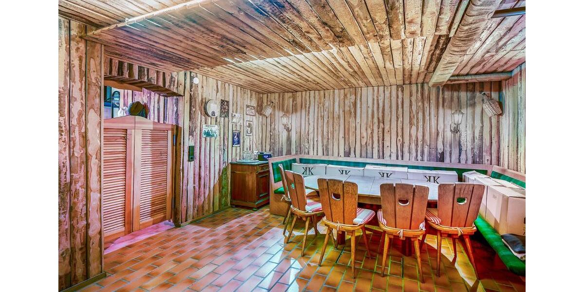 Einfamilienhaus Karlsruhe Rüppurr - 8 Zimmer, 184 m&sup2;, 650.000&euro; | Angebot:27132353