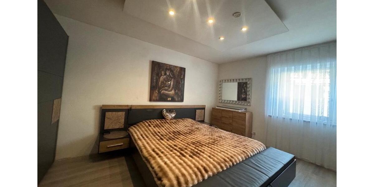 Mehrfamilienhaus, Wohnhaus Markgröningen - 13 Zimmer, 250 m&sup2;, 505.000&euro; | Angebot:26855693