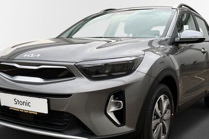 Kia Stonic 7.500 km 18.900 € Stuttgart 70469