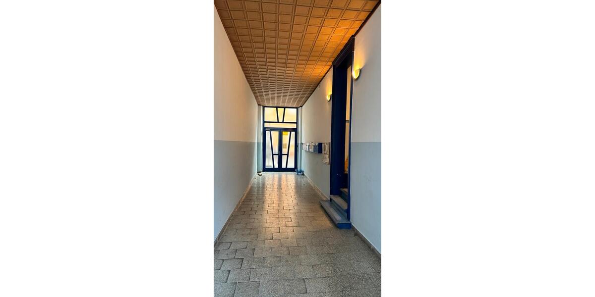 Dachgeschoßwohnung Karlsruhe Mühlburg - 3.5 Zimmer, 81 m&sup2;, 1.280&euro; | Angebot:25794086