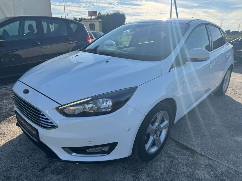 Ford Focus 175.000 km 6.950 € Sindelfingen/Stuttgart 71069
