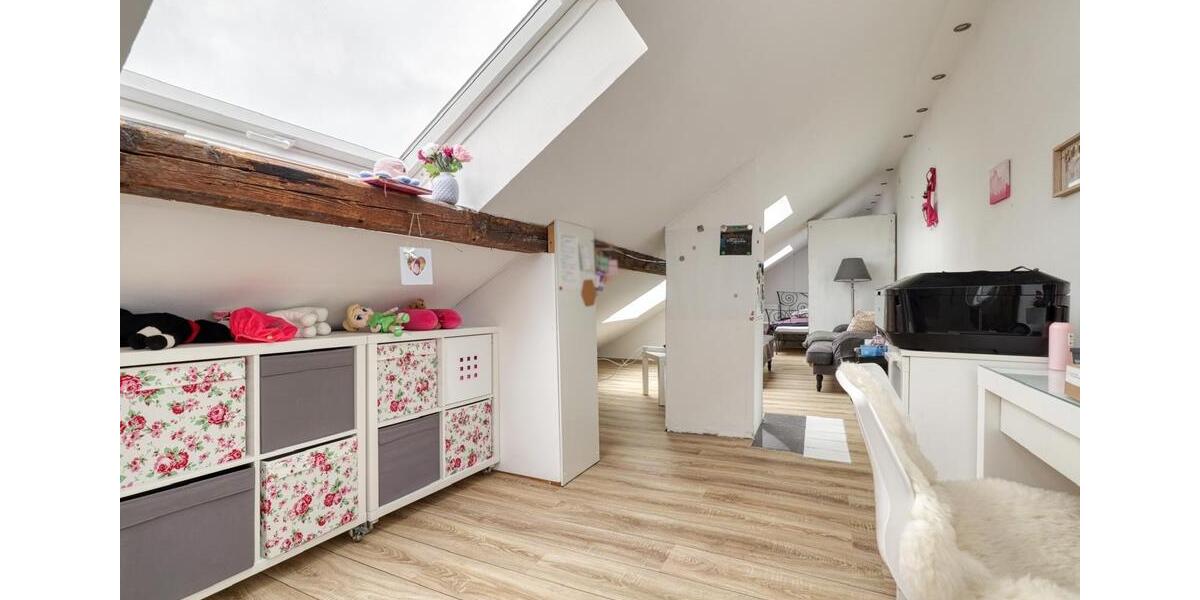 Etagenwohnung Karlsruhe Beiertheim-Bulach - 4 Zimmer, 138 m&sup2;, 469.000&euro; | Angebot:26516387