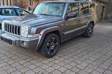 Jeep Commander 281.000 km 5.000 &euro; Ölbronn 75248