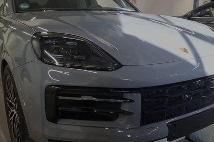 Porsche Cayenne 29.999 km 89.999 € Stuttgart 70499