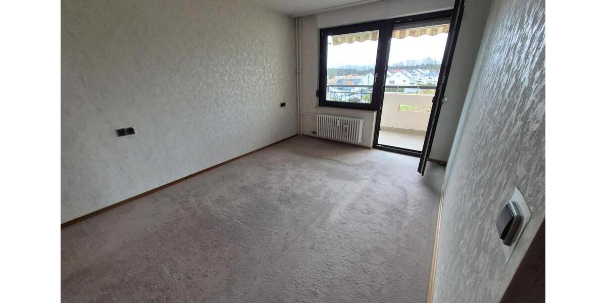 Etagenwohnung Pforzheim Nordstadt - 3.5 Zimmer, 93 m&sup2;, 248.000&euro; | Angebot:25932904