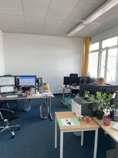 Büro in Leonberg 492 € 24 m²