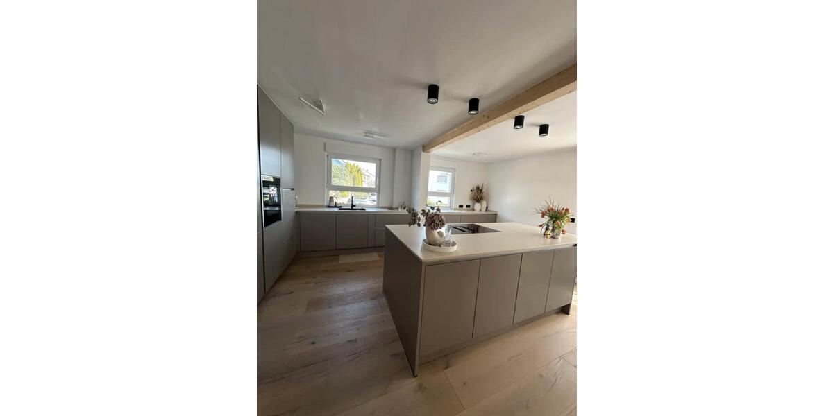 Mehrfamilienhaus, Wohnhaus Ditzingen - 7 Zimmer, 170 m&sup2;, 949.000&euro; | Angebot:26855696