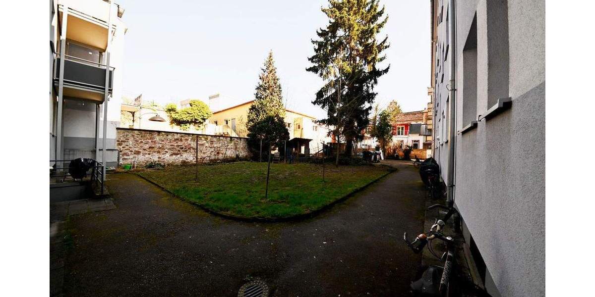 Etagenwohnung Karlsruhe Innenstadt-West - 2 Zimmer, 61 m&sup2;, 195.000&euro; | Angebot:25602618