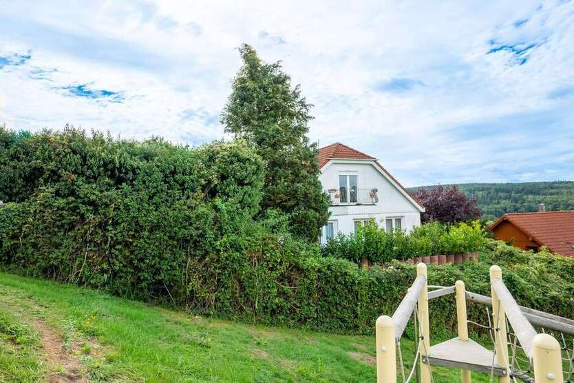 Haus zum Kaufen in Niefern-Öschelbronn 565.000 € 236 m²