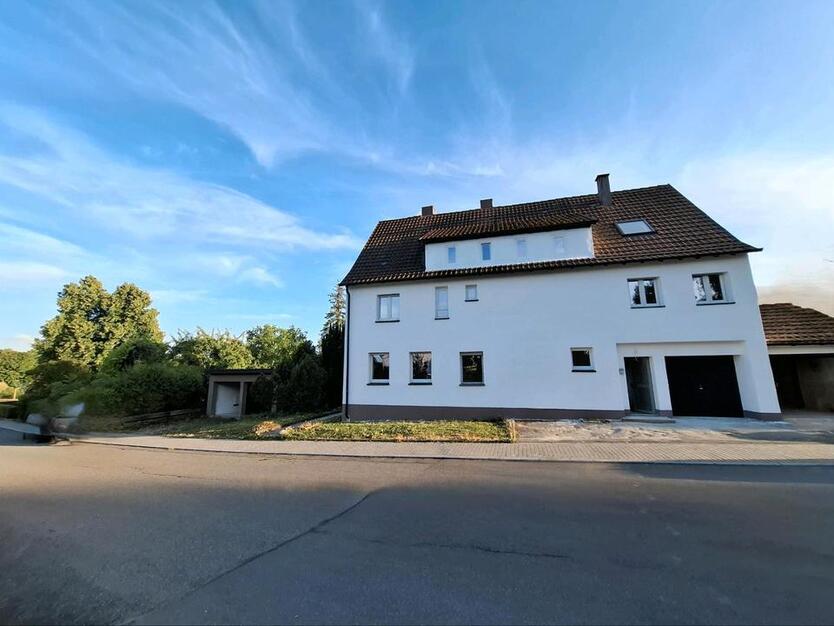 Saniertes 3-Familienhaus von privat