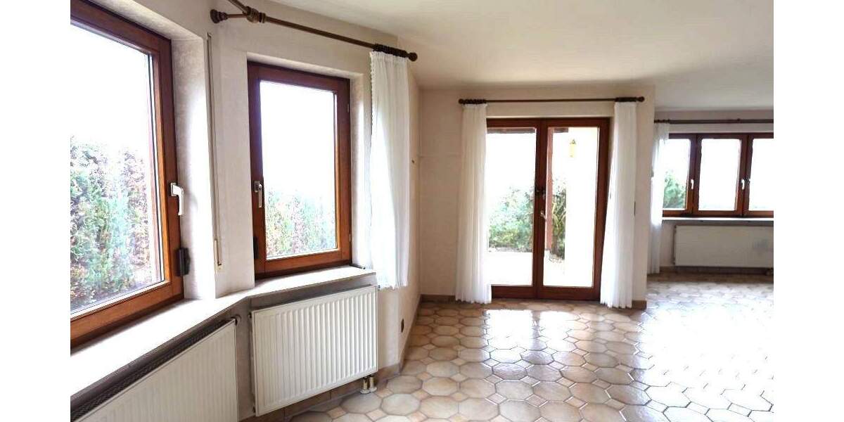 Doppelhaushälfte Pforzheim Nordstadt - 3 Zimmer, 92 m&sup2;, 405.000&euro; | Angebot:25709182
