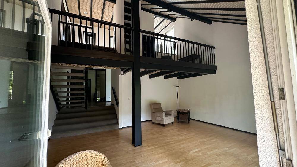 Mehrfamilienhaus, Wohnhaus Weil der Stadt - 7 Zimmer, 200 m&sup2;, 2.700&euro; | Angebot:26106042