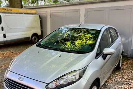 Ford Fiesta 117.000 km 4.500 &euro; Karlsruhe 76133