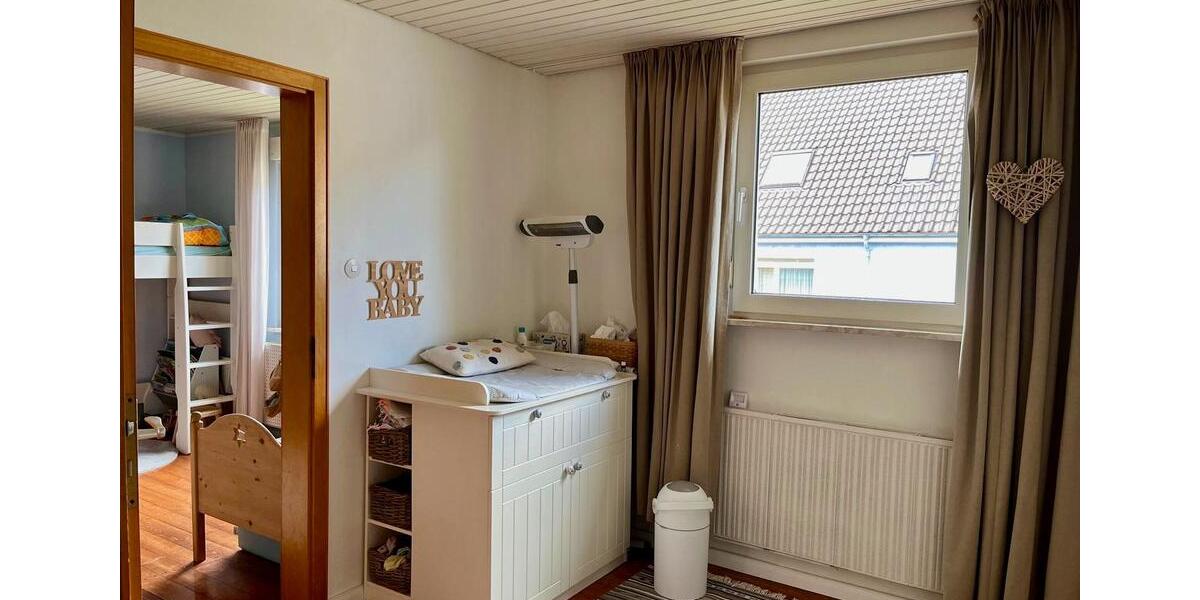 Haus zu vermieten, 135 m2, 5,5 Zi, Altbau in Bretten, zentrumsnah 5.5 zimmer