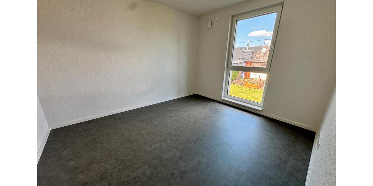 Erdgeschoßwohnung Sulzfeld - 4 Zimmer, 110 m&sup2;, 1.290&euro; | Angebot:24514652