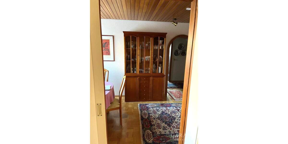 Mehrfamilienhaus, Wohnhaus Ditzingen - 9 Zimmer, 225 m&sup2;, 695.000&euro; | Angebot:25707750
